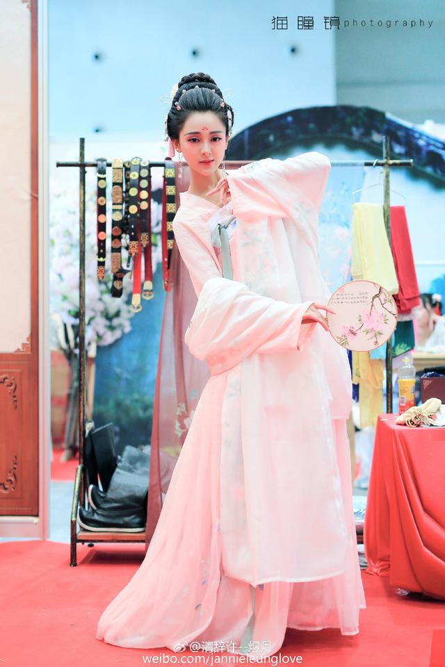 7旬老人哭诉：老伴去世后儿子给亲家买房养老却把我送到养老院(图13)