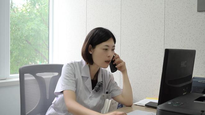 致敬医师节丨每日爬楼几十层 行走上万步家庭医九游体育生祁晓华让社区老人有“医”靠(图6)