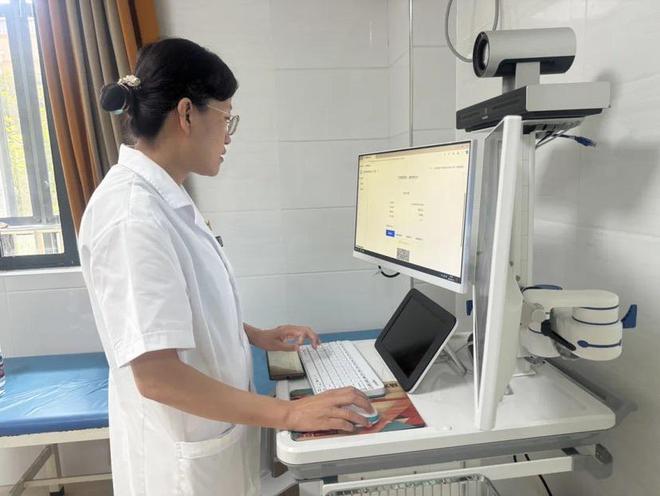 九游体育智慧医疗守护老人健康 青浦区建成“养老院+互联网医院”8家(图2)