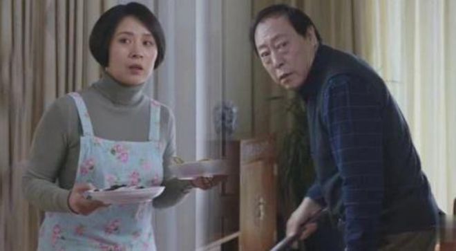 上海老人千万遗产赠保九游体育姆出国多年的养女怒告法庭法院判决揭晓(图2)