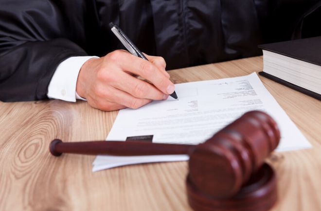 上海老人千万遗产赠保九游体育姆出国多年的养女怒告法庭法院判决揭晓(图5)