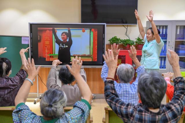 国家卫健委：将于明年在北京、天津等15个省份开展老年医疗护九游体育理服务试点--健康·生活--人民网(图1)