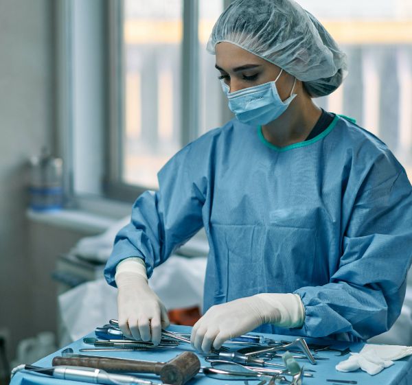 九游体育因69年前一句诺言美国老人坚持在中国定居成山东十大感动人物(图18)